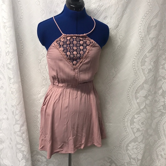 Kendall & Kylie Dresses & Skirts - Kendall & Kylie Cute Dress